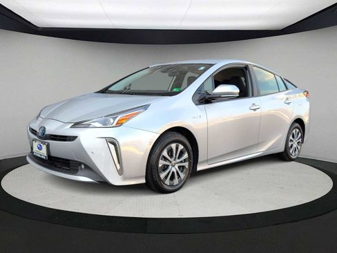 Used 2019 Toyota Prius LE image 4