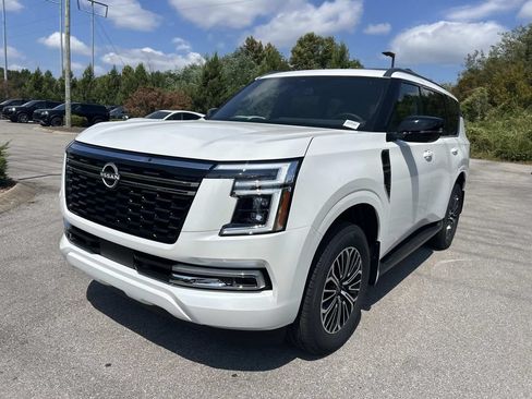 New 2026 Nissan Armada SL w/ Captain's Chari Seat Package AWD/4WD image 3