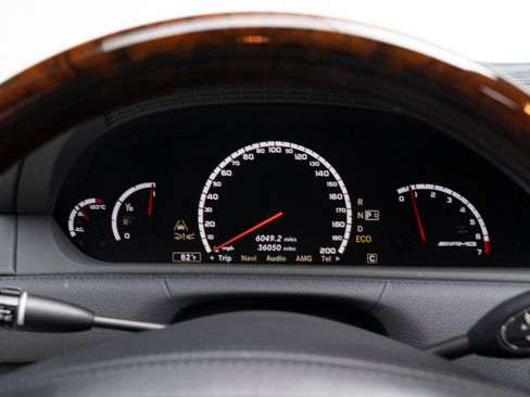 Used 2012 Mercedes-Benz CL 63 AMG image 26