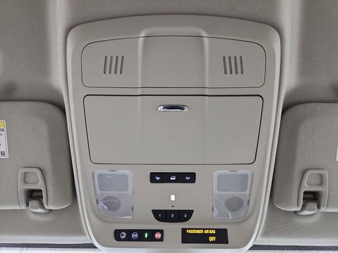 Used 2019 Buick Envision Essence image 28