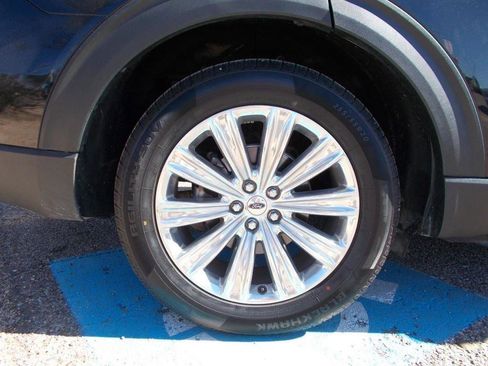 Used 2022 Ford Explorer Limited w/ Equipment Group 301A image 7