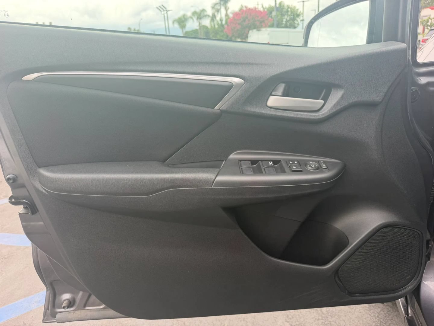 Used 2015 Honda Fit LX image 9