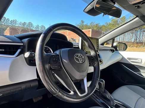 Used 2020 Toyota Corolla SE image 13
