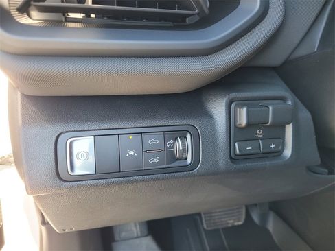 Used 2026 Chevrolet Silverado EV LT image 23