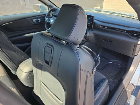 Used 2024 Ford Mustang Coupe image 16