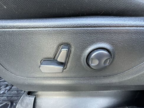 Used 2022 RAM 1500 Big Horn image 12