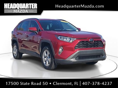 Used 2020 Toyota RAV4 XLE image 1
