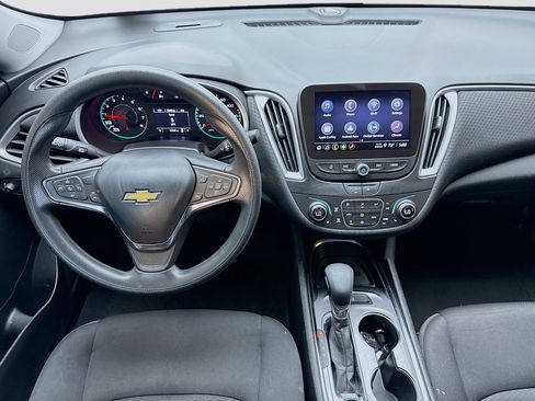 Used 2023 Chevrolet Malibu LT image 14