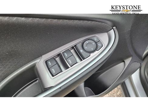 Used 2025 Chevrolet Malibu LT image 9