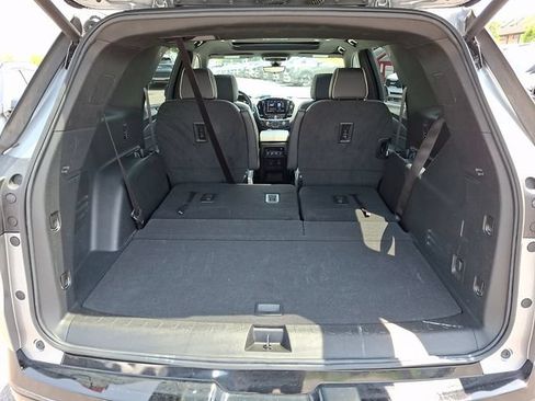 Used 2023 Chevrolet Traverse Premier w/ Redline Edition AWD/4WD image 29
