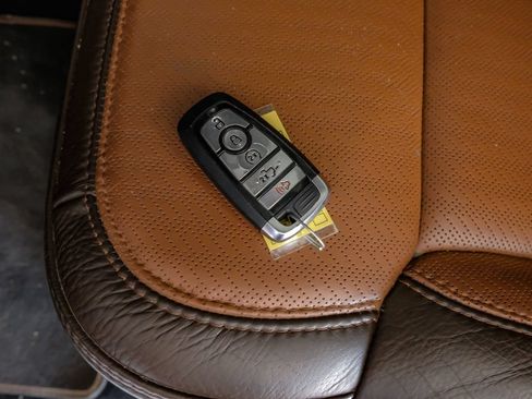 Used 2024 Ford F350 King Ranch w/ FX4 Off-Road Package AWD/4WD image 65