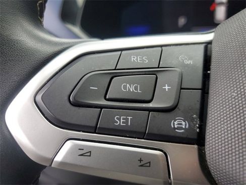 Used 2022 Volkswagen Taos SE image 23