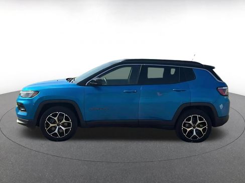 Used 2025 Jeep Compass Limited AWD/4WD image 7