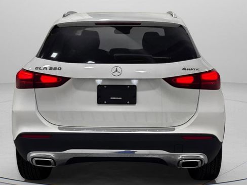 Used 2025 Mercedes-Benz GLA 250 4MATIC image 4