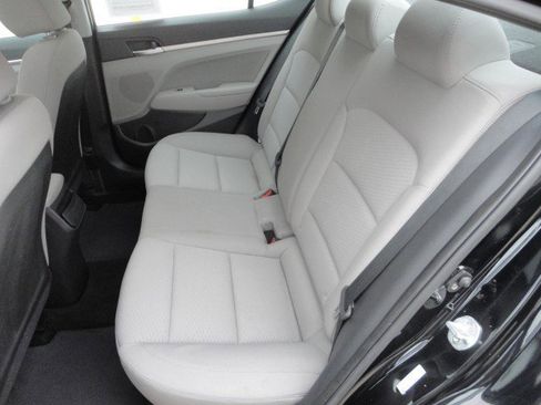 Used 2019 Hyundai Elantra Value Edition image 11