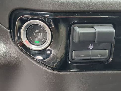 Used 2024 Chevrolet Silverado 1500 LT Trail Boss w/ Convenience Package II image 27