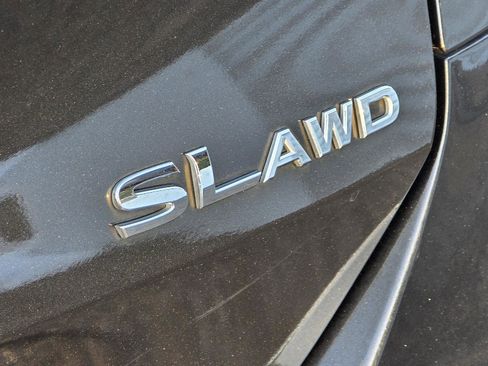 Used 2015 Nissan Rogue SL w/ SL Premium Package image 46