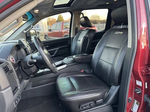 Used 2015 Nissan Titan PRO-4X w/ Pro-4x Luxury Package image 16