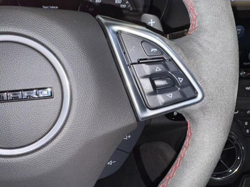 Used 2022 Chevrolet Camaro ZL1 RWD image 18