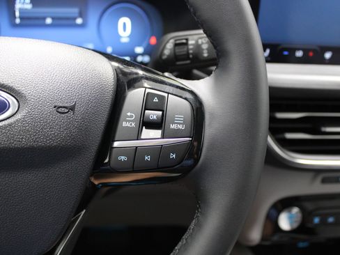 Used 2023 Ford Escape Platinum AWD/4WD image 41