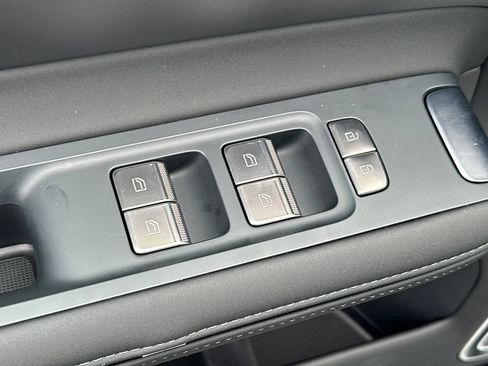 Used 2026 Polestar Polestar 4 AWD/4WD image 15