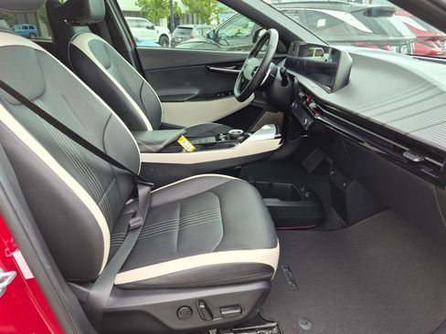 Used 2024 Kia EV6 GT-Line AWD/4WD image 34