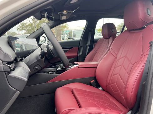 Used 2025 BMW 530i image 16