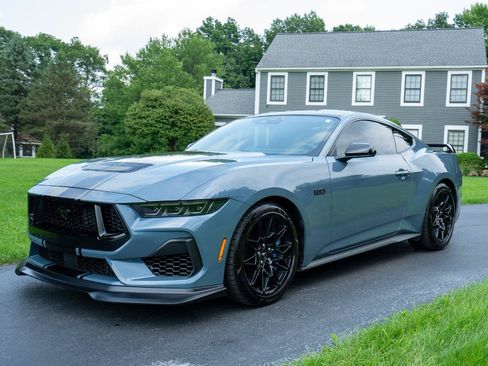 Used 2024 Ford Mustang GT Premium w/ GT Performance Package RWD image 7