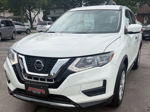 Used 2018 Nissan Rogue S FWD image 4