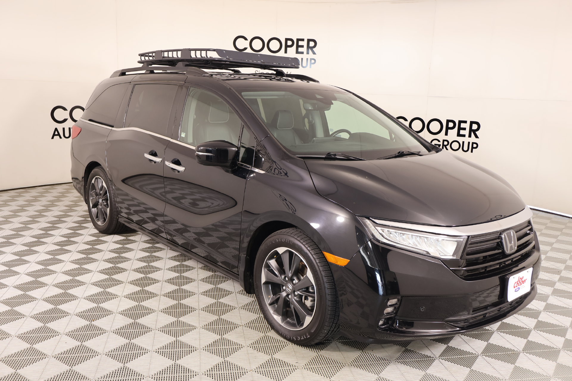 Used 2024 Honda Odyssey Elite image 1