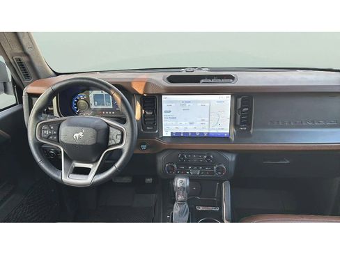 Used 2024 Ford Bronco Outer Banks image 13