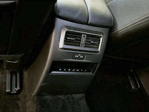 Used 2024 MAZDA CX-90 3.3 Turbo w/ Preferred Plus AWD/4WD image 29