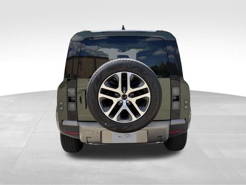 New 2026 Land Rover Defender 110 S AWD/4WD image 7