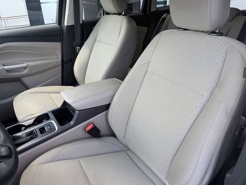 Used 2019 Ford Escape SE AWD/4WD image 16