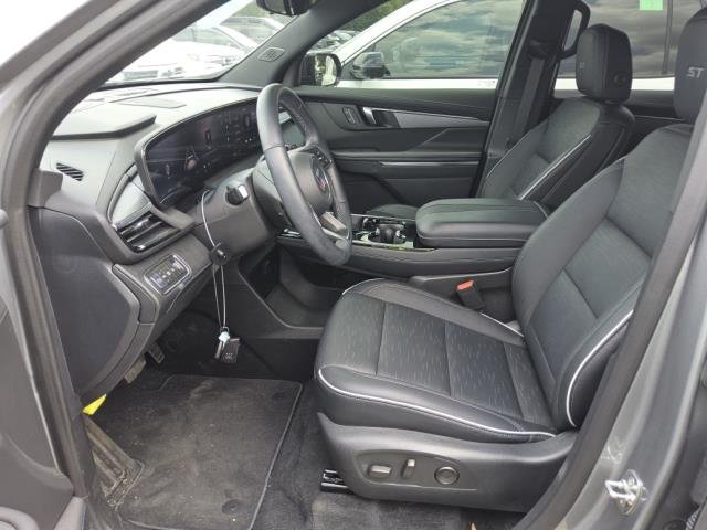 Used 2026 Buick Enclave Sport Touring w/ Power Package FWD image 5