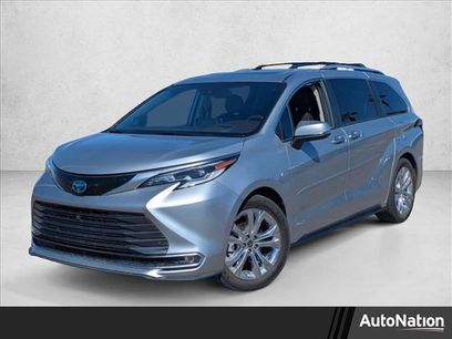 Used 2021 Toyota Sienna Platinum