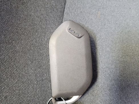 Used 2025 Kia K4 LXS image 32