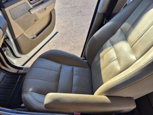 Used 2011 Land Rover Range Rover Sport HSE LUX image 25