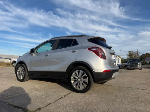 Used 2017 Buick Encore Preferred image 3