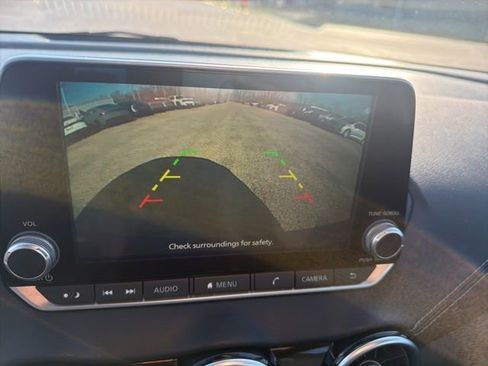 Used 2024 Nissan Sentra SV image 23