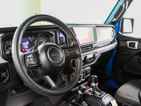 Used 2024 Jeep Wrangler Unlimited Sport image 22