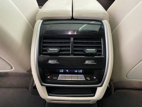 Certified 2022 BMW X6 xDrive40i w/ Executive Package image 29