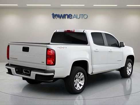 Used 2022 Chevrolet Colorado LT w/ LT Convenience Package image 6