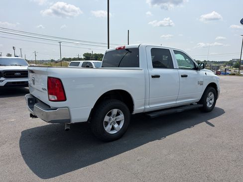Used 2022 RAM 1500 Classic SLT w/ Electronics Group AWD/4WD image 4