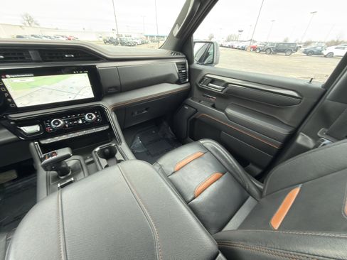 Used 2023 GMC Sierra 1500 AT4 w/ Technology Package image 40