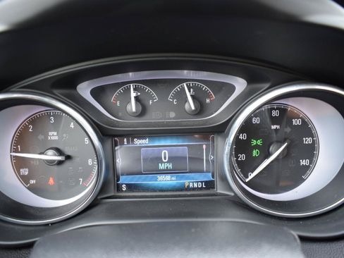 Used 2020 Buick Envision Essence w/ Experience Buick Package FWD image 22