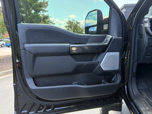 Used 2026 Ford F450 Platinum w/ FX4 Off-Road Package AWD/4WD image 15