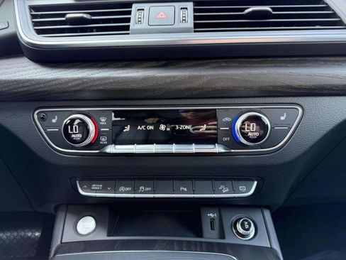 Used 2020 Audi Q5 2.0T Premium Plus w/ Premium Plus Package AWD/4WD image 15
