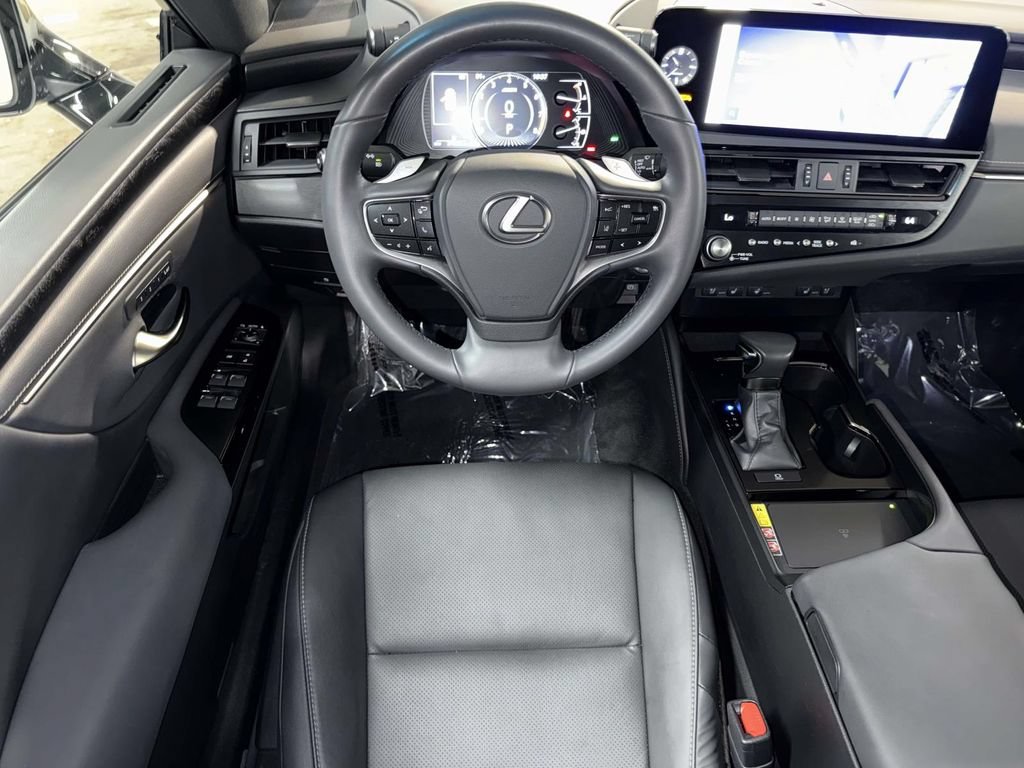 Used 2023 Lexus ES 350 w/ Premium Package FWD image 4