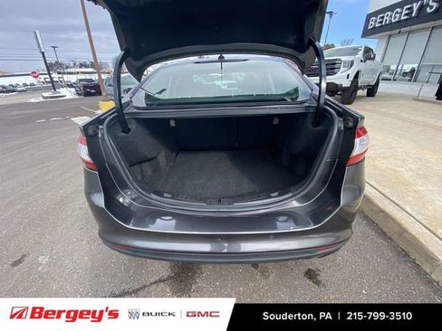 Used 2016 Ford Fusion SE image 29